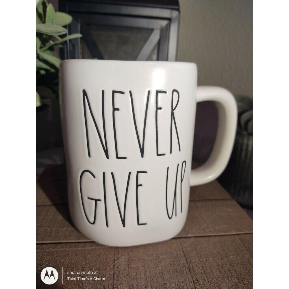 NEW Rae Dunn White NEVER GIVE UP Coffee Tea Mug